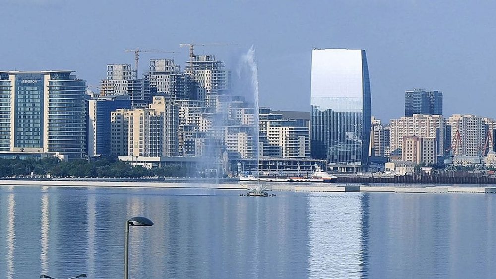 https://en.wikipedia.org/wiki/Port_Baku_Towers#/media/File:Port_Baku.jpg