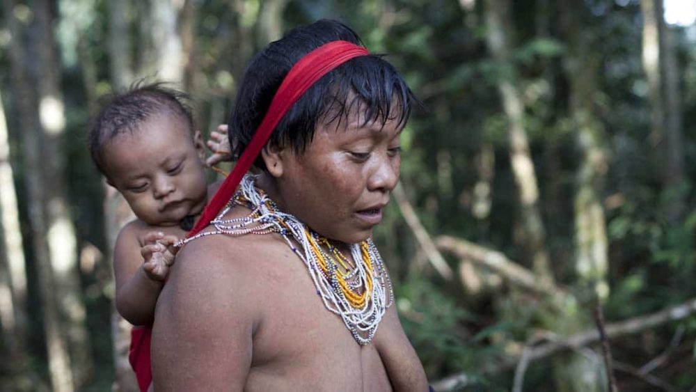 Femme et enfant Yanomami